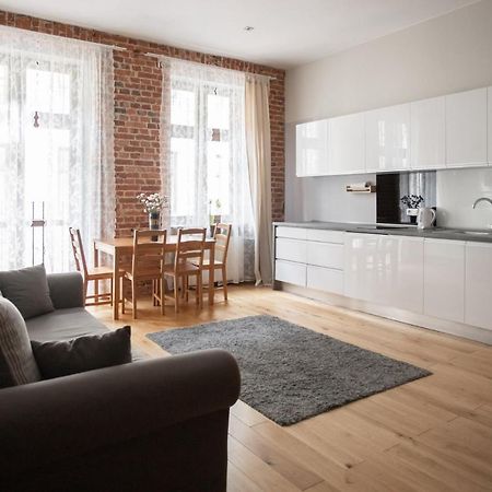 לודז' Apartament Fabrykanta By Good Time מראה חיצוני תמונה